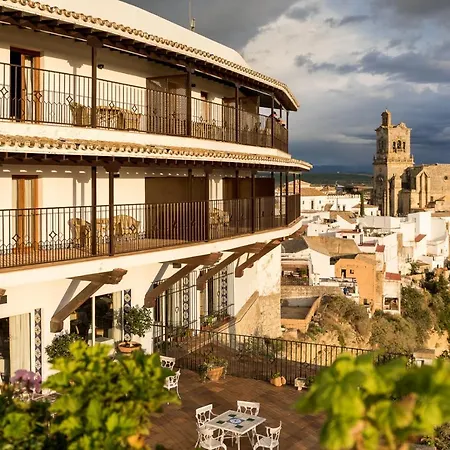 Hotel De 4*