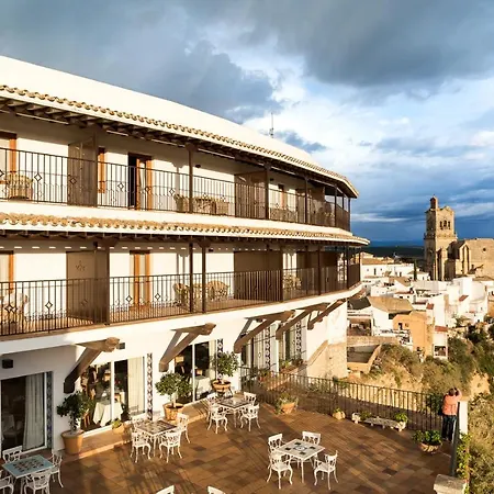 Hotel De 4*